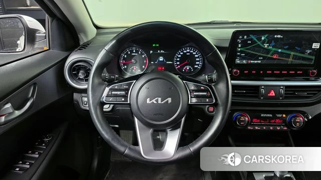 Kia The New K3 2nd generation 2022 Белый из Кореи, фото 4