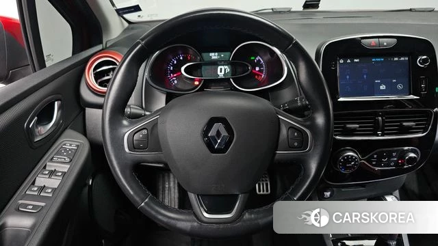 Renault Korea (Samsung) Clio 2018 Красный из Кореи, фото 4