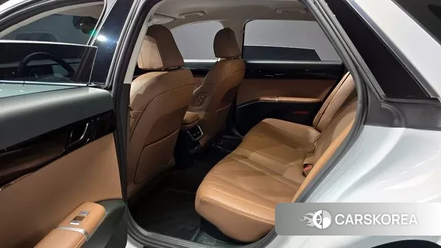 Hyundai Grandeur Hybrid (GN7) 2023 Белый из Кореи, фото 4