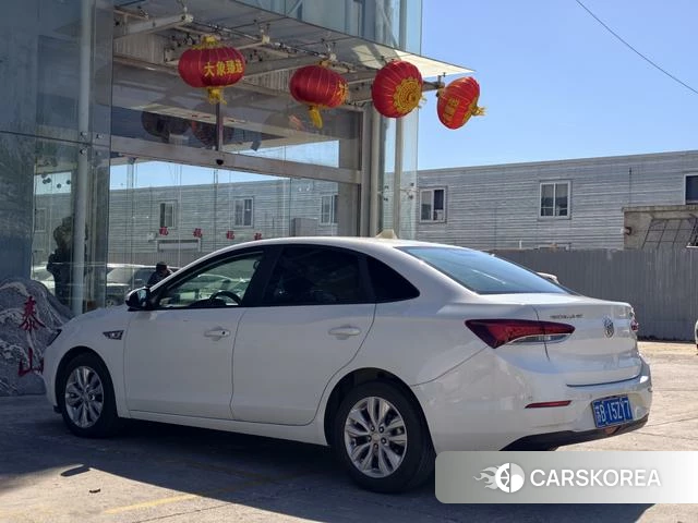 Buick Yinglang 2022 Белый из Китая, фото 4