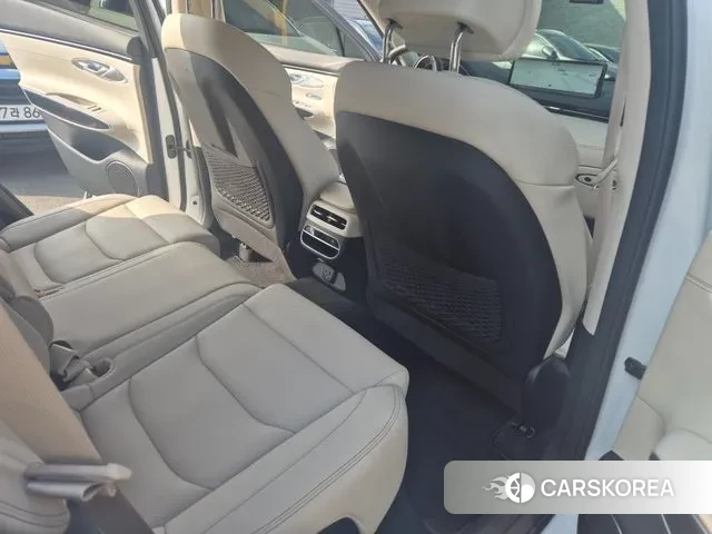 Genesis GV70 2023 Белый из Кореи, фото 4