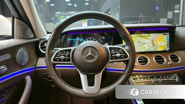 Mercedes-Benz E-Class W213 2018 Белый из Кореи, фото 4