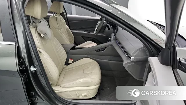 Hyundai The New Avante (CN7) 2023 Серый из Кореи, фото 4