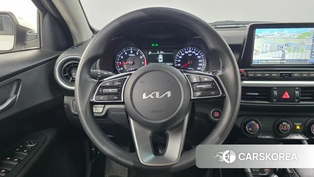 Kia The New K3 2nd generation 2022 Белый из Кореи, фото 4