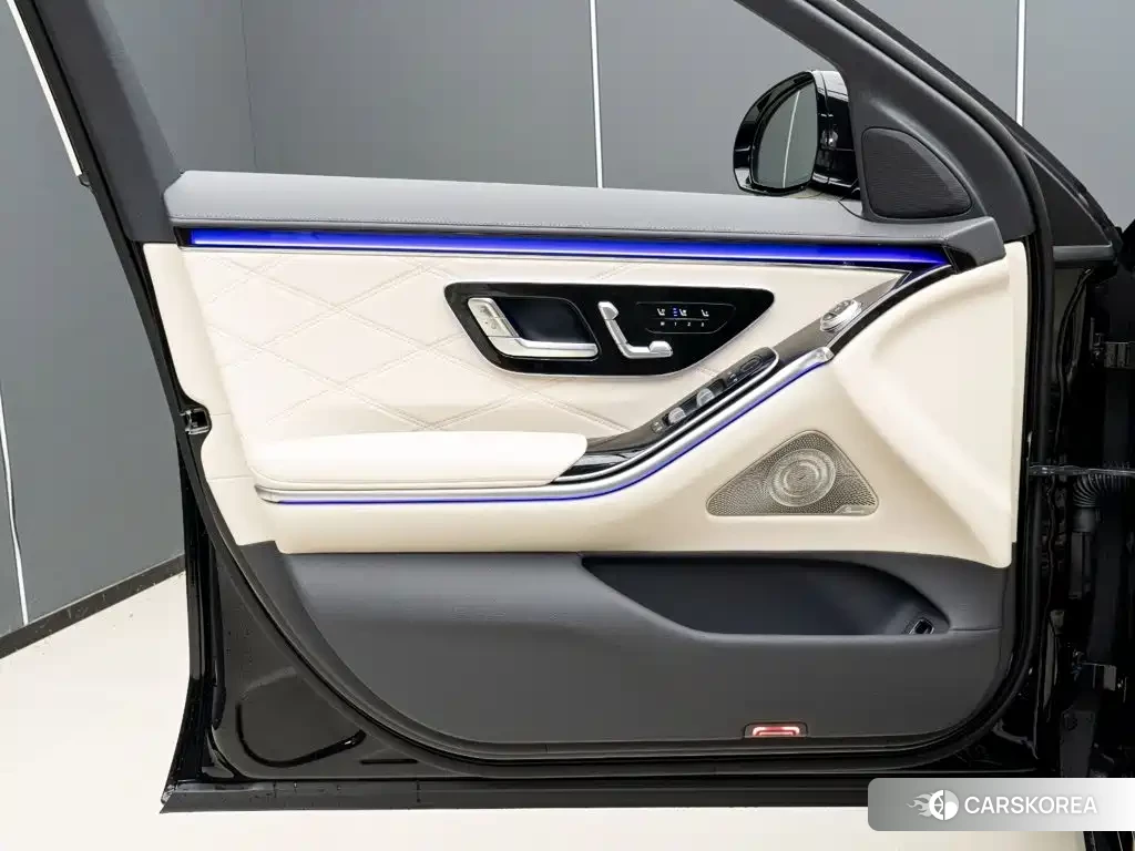 Mercedes-Benz Maybach S-Class 2026 Черный из Китая, фото 4