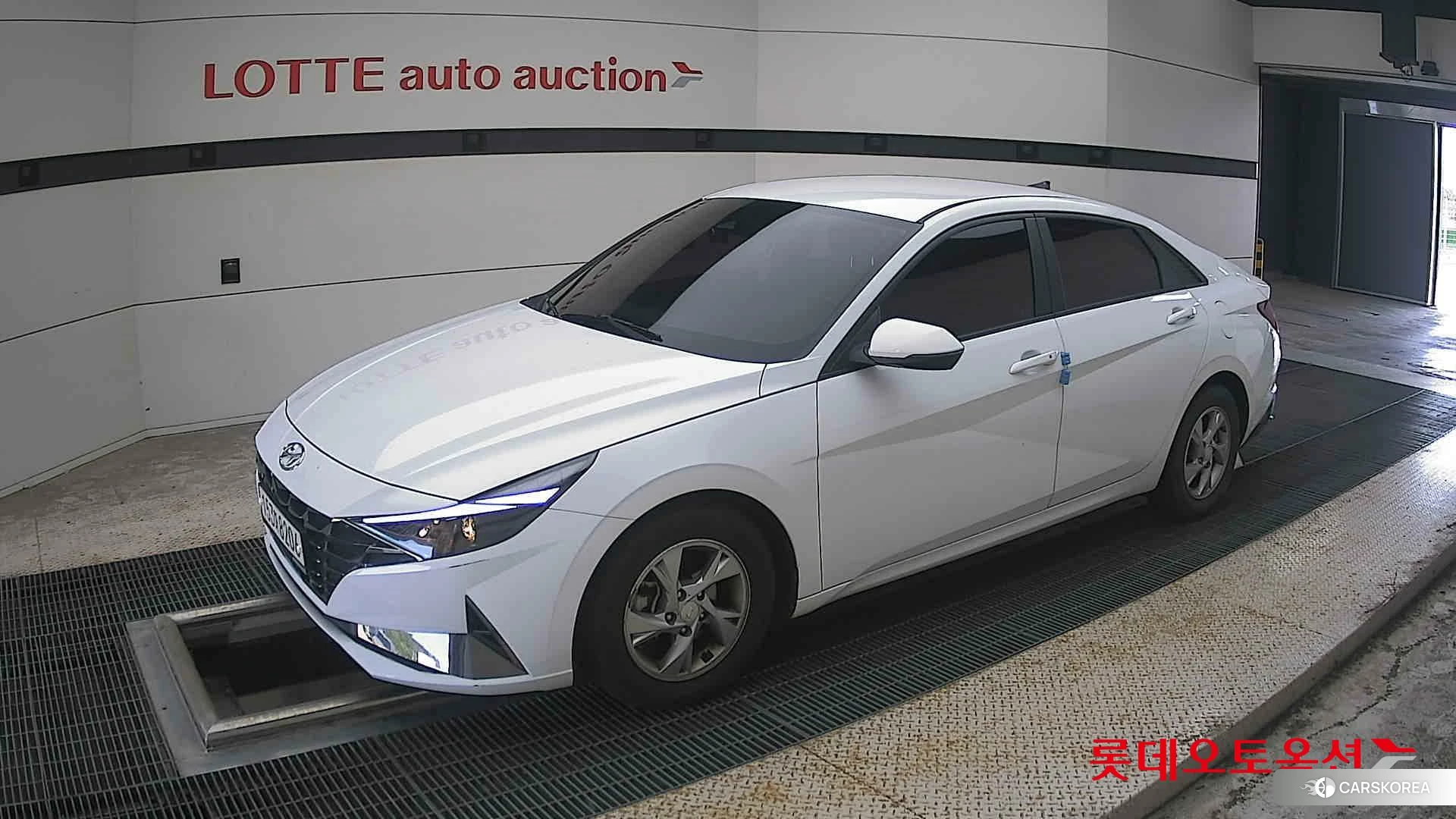 Hyundai Avante 2021 Polar White из Кореи, фото 4