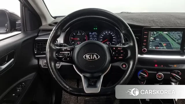Kia Stonic 2018 Черный из Кореи, фото 4