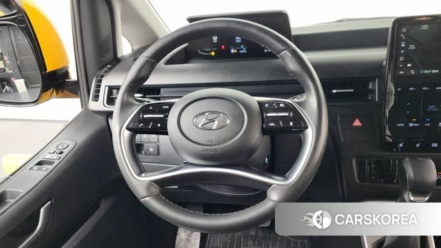 Hyundai Staria 2022 Желтый из Кореи, фото 4