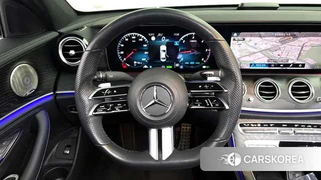 Mercedes-Benz E-Class W213 2022 Белый из Кореи, фото 4