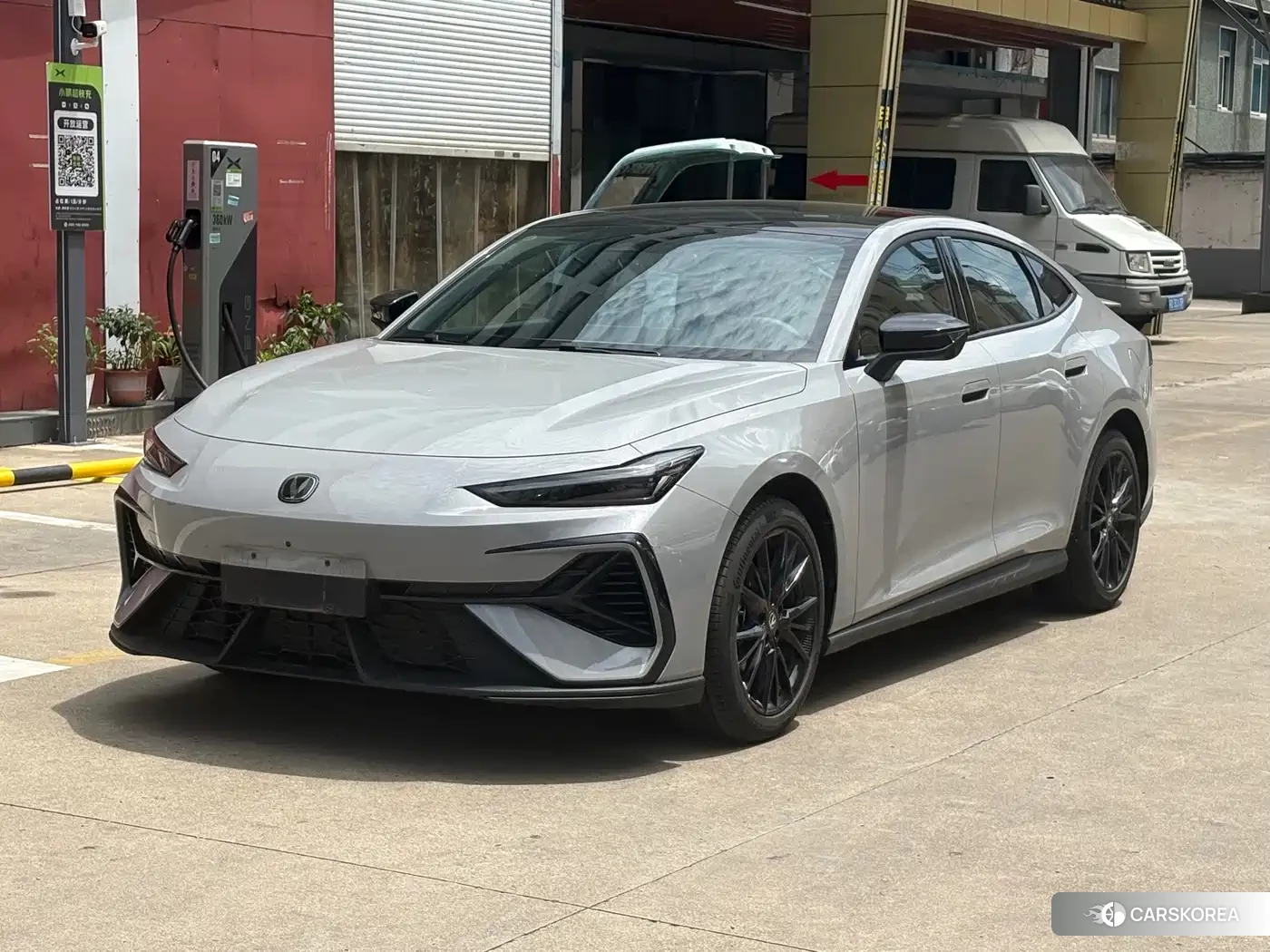Chang'an UNI-V 2025 Silver/gray из Китая, фото 4