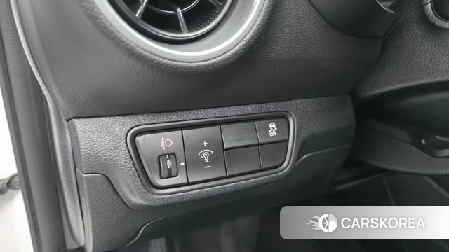 Kia The New K3 2nd generation 2021 Белый из Кореи, фото 4