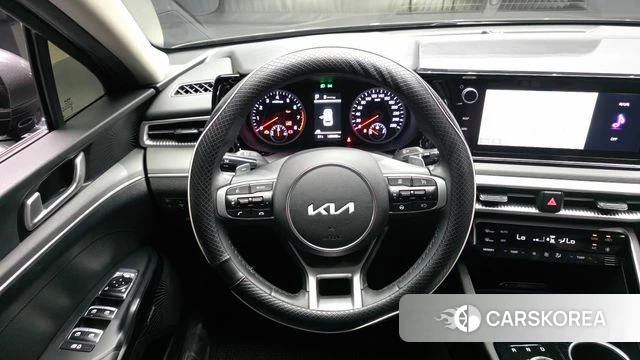 Kia K5 3rd generation 2023 Серый из Кореи, фото 4