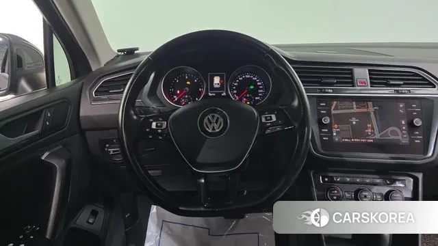 Volkswagen Tiguan second Generation 2020 Серый из Кореи, фото 4