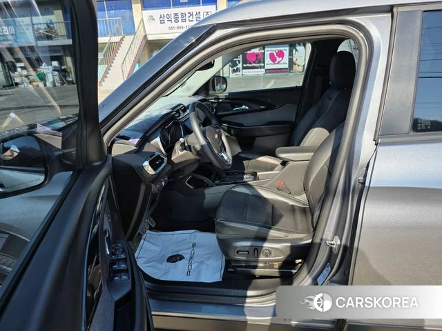 Chevrolet (GM Daewoo) Trailblazer 2021 Серебристо-серый из Кореи, фото 4