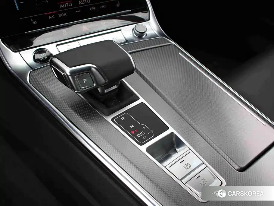 Audi A6L 2025 Черный из Китая, фото 4