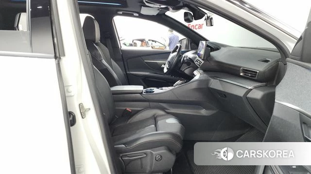 Peugeot 5008 second generation 2019 Белый из Кореи, фото 4