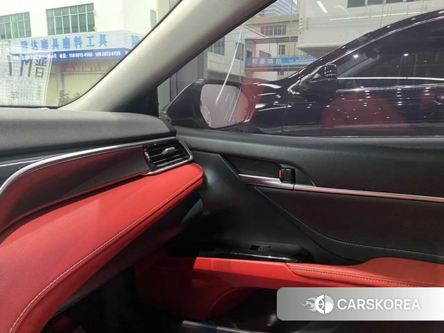 Toyota Camry 2021 Белый из Китая, фото 4