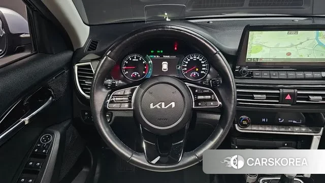 Kia Seltos 2022 Черный из Кореи, фото 4