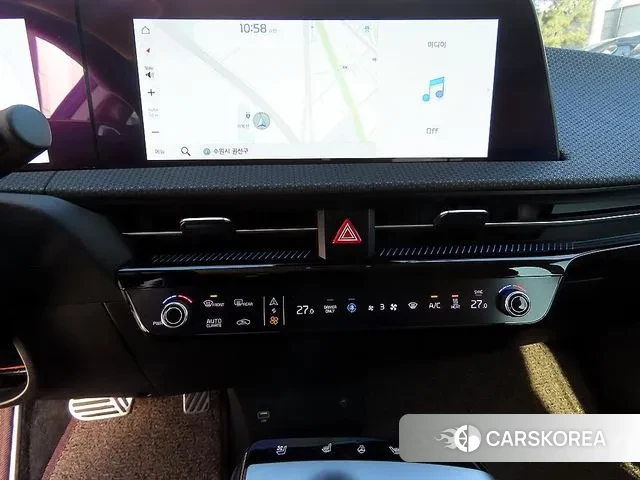 Kia EV6 2023 Белый из Кореи, фото 4