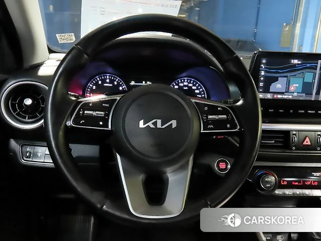 Kia The New K3 2nd generation 2022 Белый из Кореи, фото 4