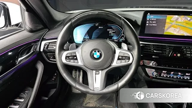 BMW 5 Series (G30) 2021 Белый из Кореи, фото 4