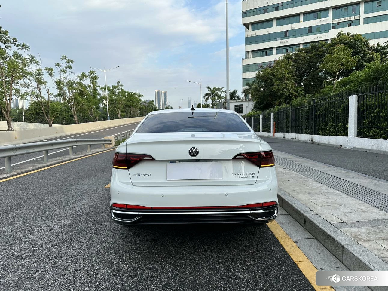 Volkswagen Sagitar 2022 Белый из Китая, фото 4