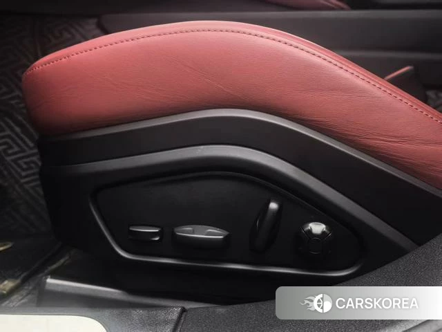 Porsche Panamera id 3920637 из Китая 4