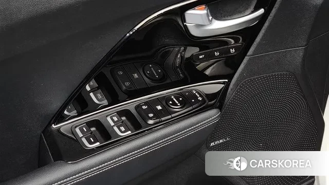 Kia Niro 2019 Белый из Кореи, фото 4