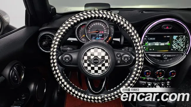 Mini Cooper Convertible 2019 Жемчужный цвет из Кореи, фото 4