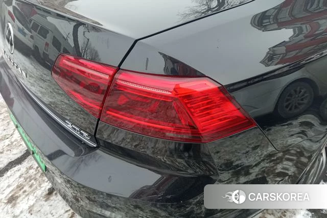 Volkswagen Magotan PHEV 2021 Черный из Китая, фото 4
