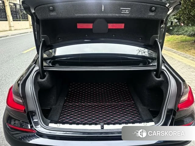 BMW 3 series 2021 Черный из Китая, фото 4