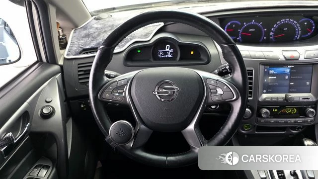 Ssangyong Korando Turismo 2018 Белый из Кореи, фото 4