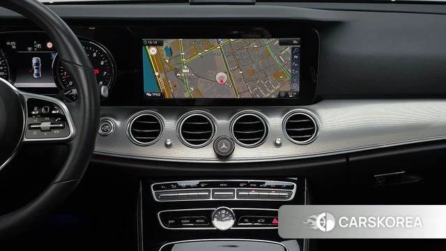 Mercedes-Benz E-Class W213 2019 Белый из Кореи, фото 4