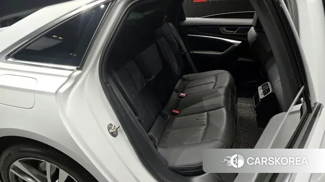 Audi A6 (C8) 2022 Белый из Кореи, фото 4