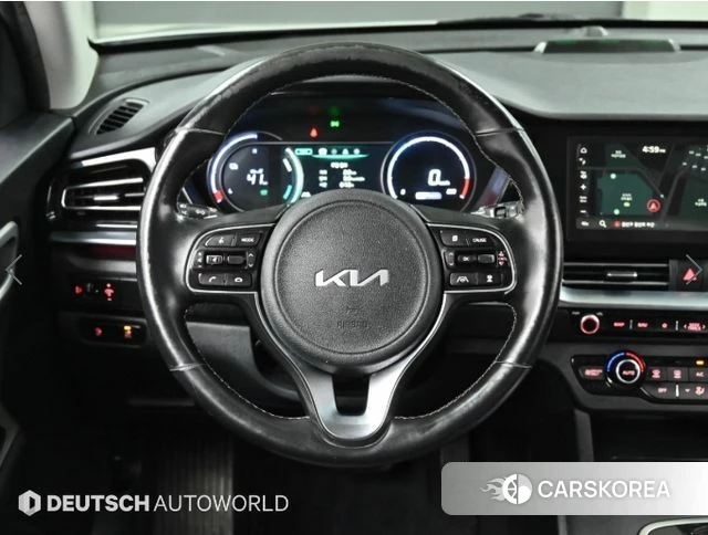 Kia Niro Plus 2022 Серебристо-серый из Кореи, фото 4