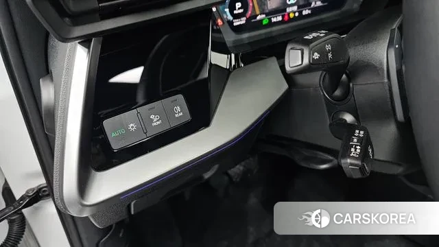 Audi A3 (8Y) 2022 Белый из Кореи, фото 4