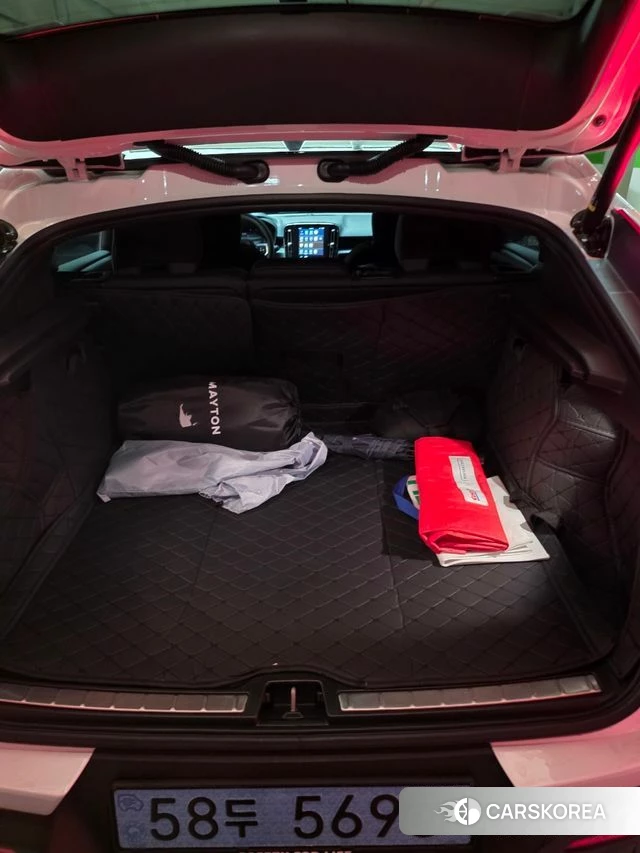 Volvo C40 Richards 2023 Белый из Кореи, фото 4