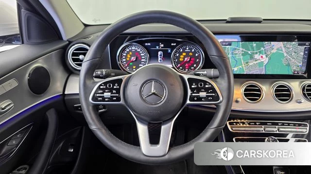 Mercedes-Benz E-Class W213 2019 Белый из Кореи, фото 4
