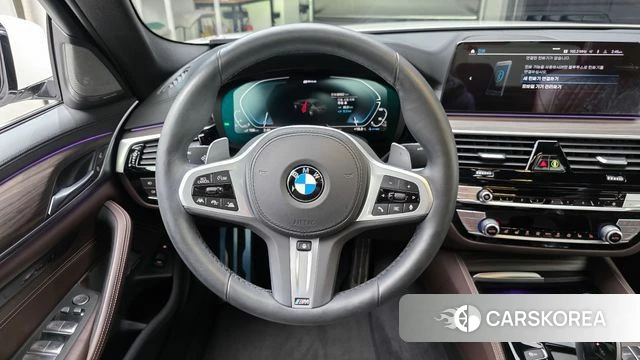 BMW 5 Series (G30) 2020 Белый из Кореи, фото 4