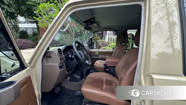 Toyota Land Cruiser 70 Series 2024 Желтый из Китая, фото 4