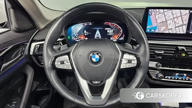 BMW 5 Series (G30) 2021 Белый из Кореи, фото 4