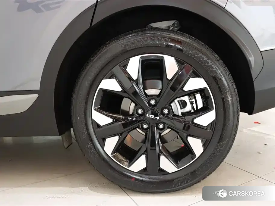 Kia Sportage 2024 Silver/gray из Китая, фото 4
