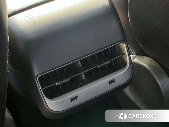 Tesla Model 3 2020 Красный из Китая, фото 4