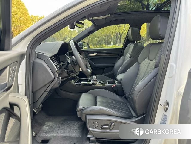 Audi Q5L 2021 Белый из Китая, фото 4
