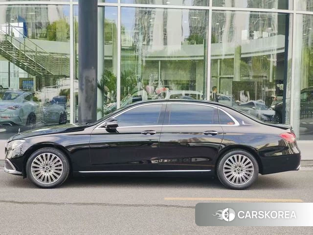 Mercedes-Benz E-class 2022 Черный из Китая, фото 4