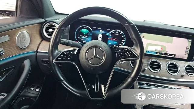 Mercedes-Benz E-Class W213 2021 Белый из Кореи, фото 4