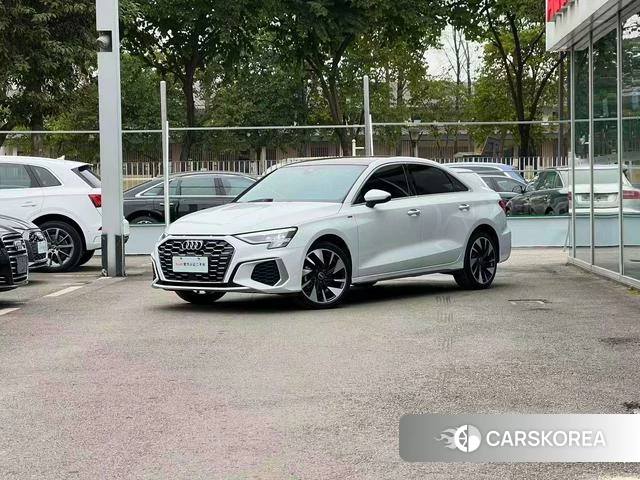 Audi A3 2023 Белый из Китая, фото 4