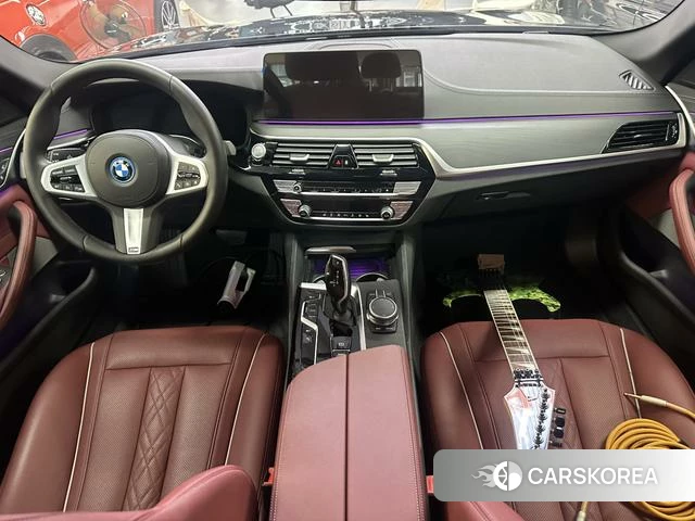 BMW 5 series PHEV 2021 Черный из Китая, фото 4