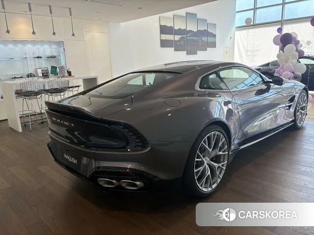 Aston Martin Vanquish 2025 Другой из Китая, фото 4