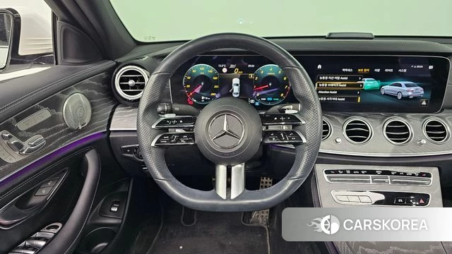 Mercedes-Benz E-Class W213 2022 Белый из Кореи, фото 4